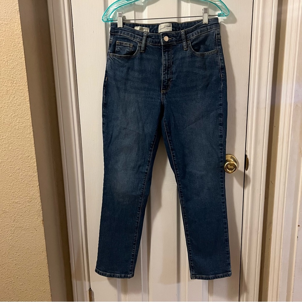 Universal Thread High Rise Straight 8/29R